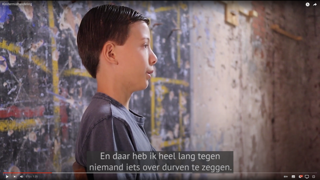 Beeld uit video "Kindermishandeling" van de bewustwordingscampagne van de gemeente Schiedam