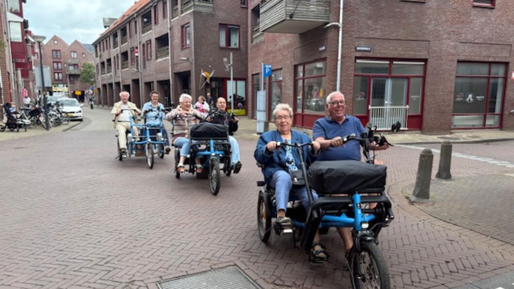 Fietsmaatjes in actie op het Spinhuispad