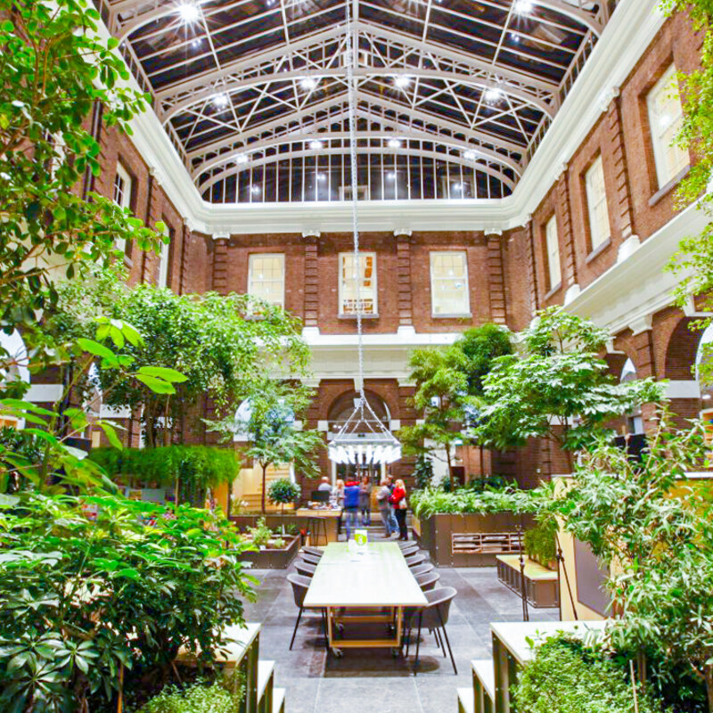 de bibliotheek in de Korenbeurs